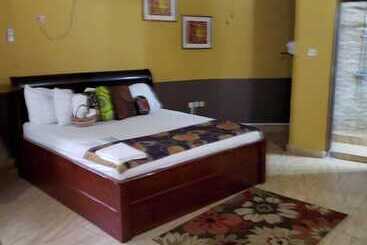 هتل Tariq S Resort And Restaurant