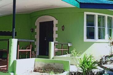 هتل Zhang Resort And Dive Center Opc