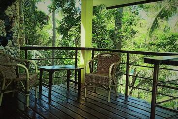 هتل Zhang Resort And Dive Center Opc