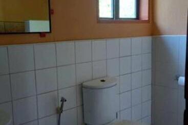 هتل Zhang Resort And Dive Center Opc
