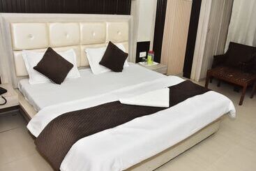 Neelkanth Mahadev Hotel & Resorts