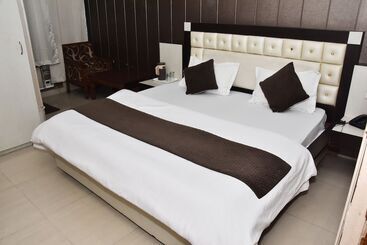 Neelkanth Mahadev Hotel & Resorts