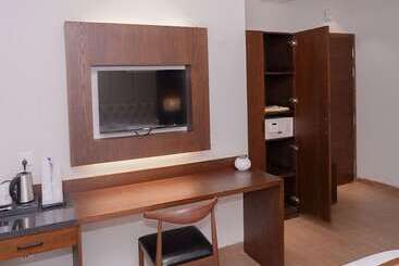 Oasis Hotel Cumilla