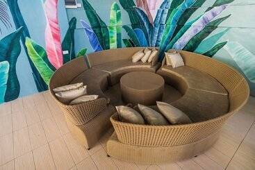 Villa Elizabeth Beach Resort