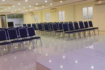 Fabhotel Hamsa The Right Choice