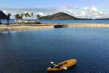 هتل Golden Point Resort