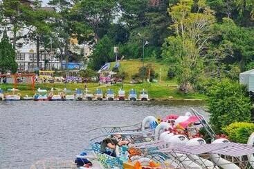 هتل Khách Sạn Quang Vinh