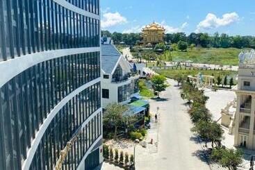 هتل Khách Sạn Quang Vinh