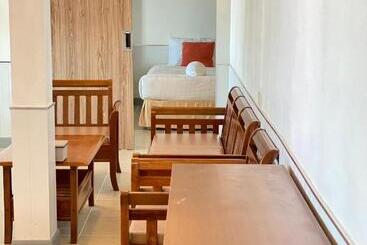 هتل Laemsing Natural Beach Resort