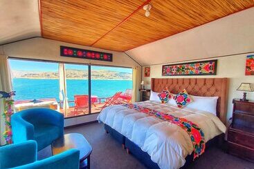 هتل Titicaca Origins Perú