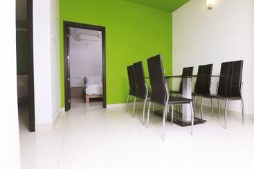 هتل Transit Suites By Grandwest
