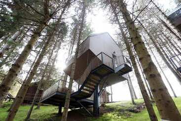 هتل Tree House Close To The National Park Plitvice Lakes