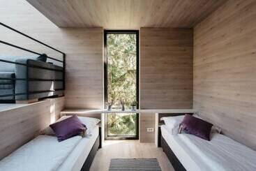 هتل Tree House Close To The National Park Plitvice Lakes
