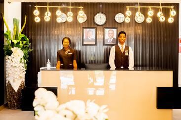 Isglo Hotels Ikoyi