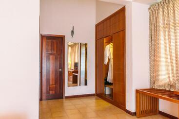 Lazi Beach Resort