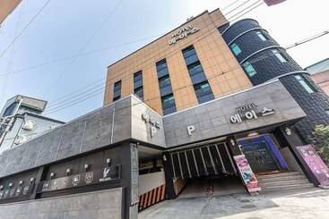 مُتل Daejeon Jungri Ace