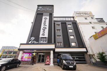 مُتل Gumi Indong Hotel 7 Plus