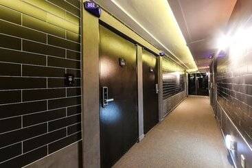 مُتل Gumi Indong Hotel 7 Plus