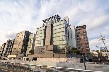 מוטל Suwon Guundong Hotel And