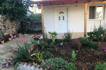پانسیون Nino S Rooms
