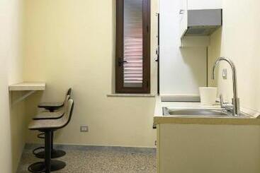 تختخواب و صبحانه Al Castello Avezzano