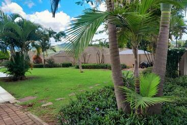تختخواب و صبحانه The Ridge Bnb