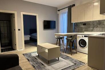 هتل Marasium Suites