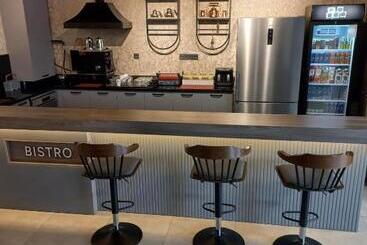 هتل Marasium Suites