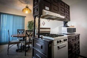 هتل Suites Malena