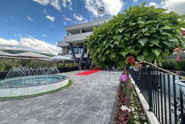 La Ruota Hotel Sharr
