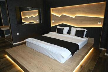 La Ruota Hotel Sharr