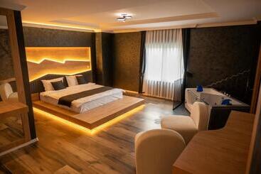 La Ruota Hotel Sharr