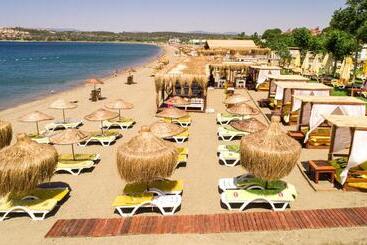 Mali̇beach Apart Otel