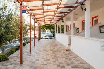 Mali̇beach Apart Otel