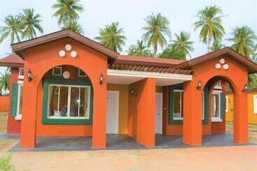 World Cat Beach & Resort เวิลด์แคท บีช แอนด์ รีสอร์ท
