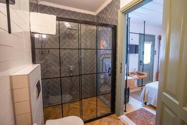تختخواب و صبحانه Cundaliş Otel