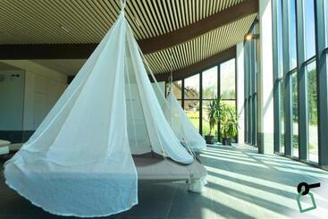 هتل Hotiday Apartment Collection   Campiglio Grostè