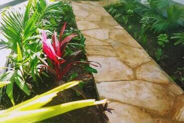 هتل Matumaini Guest House