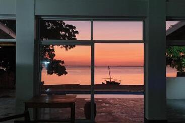 هتل Matumaini Guest House