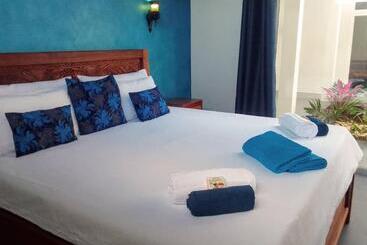 هتل Matumaini Guest House