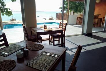 هتل Matumaini Guest House