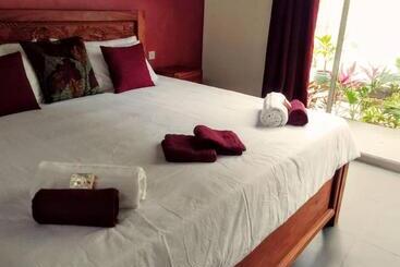 هتل Matumaini Guest House