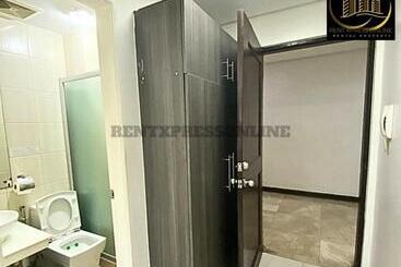 هتل Near Us Embassy X Free Unlimited Pool, Massage & Sauna Access X Promo This Month! Explore Deluxe Stu