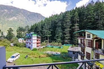 هتل New Ocean Manali !! Near Mall Road