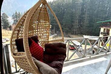 هتل New Ocean Manali !! Near Mall Road
