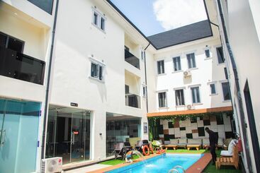 Modelo Hotel And Suites