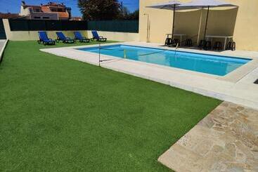 Garage4me Pool Opcional - Esmoriz