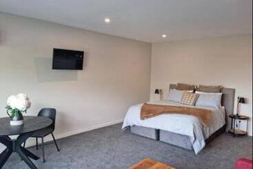 پانسیون Guest House On Sapphire