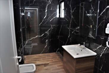 Relax Inn Hotel Durres