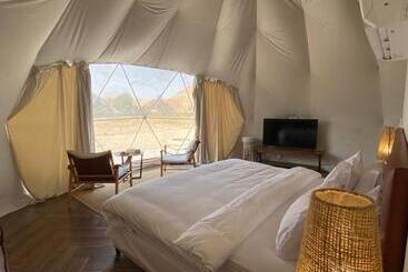 منتجع جلامبنغ   Glamping Resort